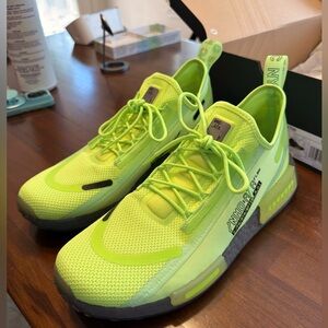 adidas Neon Green Athletic Shoes Size 11.5 Men’s